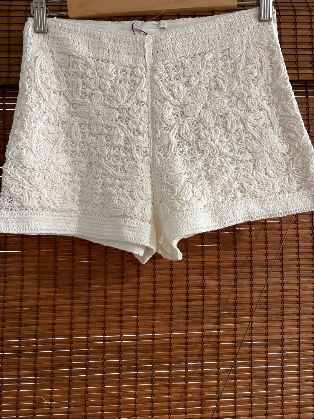 Zara Crochet Lace Ivory Shorts/ Size Medium